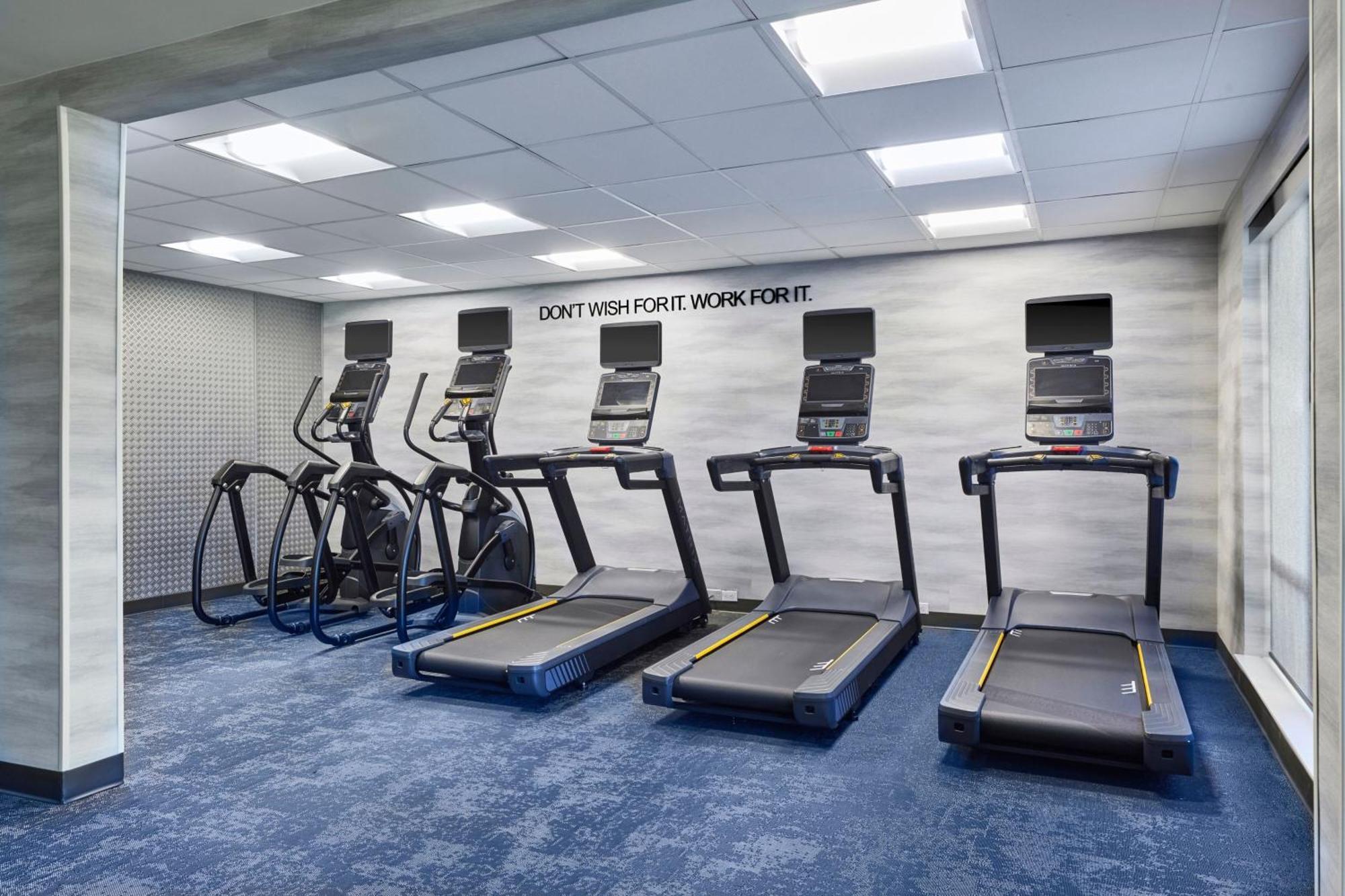 Fairfield Inn & Suites Берлінґтон Екстер'єр фото