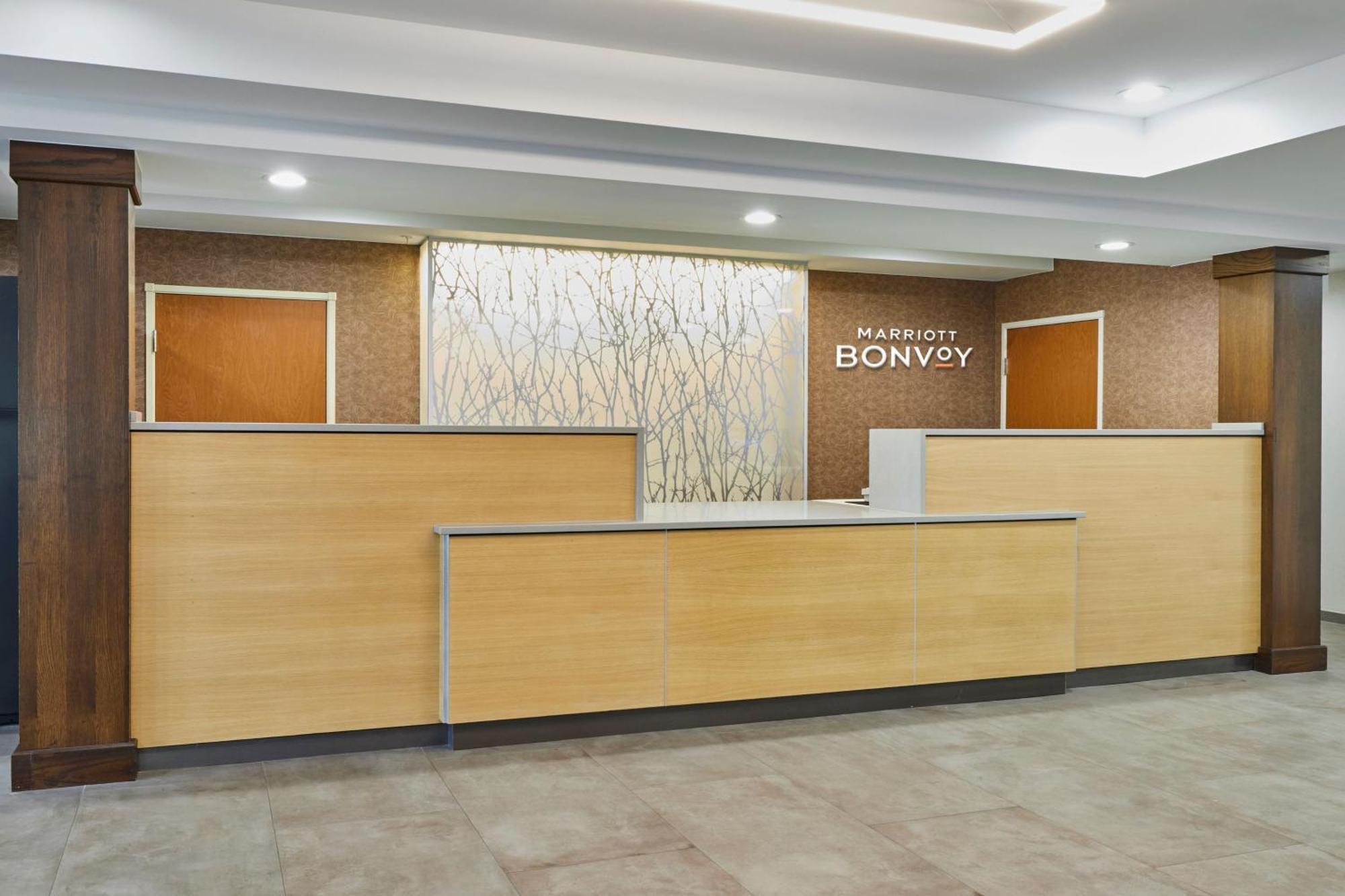 Fairfield Inn & Suites Берлінґтон Екстер'єр фото