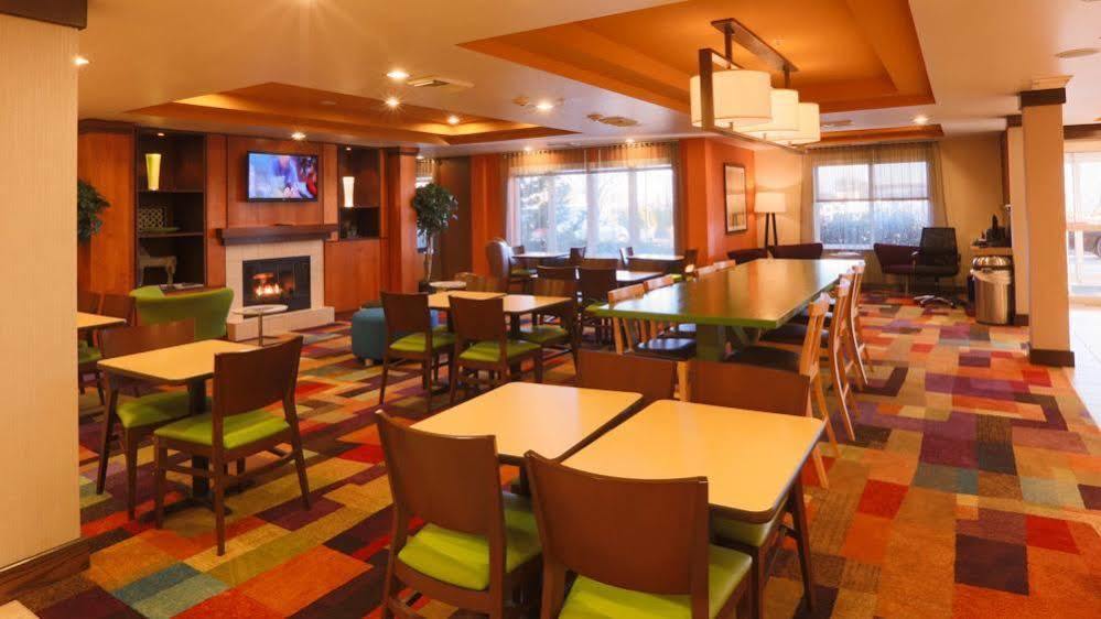 Fairfield Inn & Suites Берлінґтон Екстер'єр фото